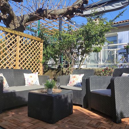 Le Jardin Des Rocailles - Villa 4 Chambres Climatisee Avec Piscine A Deux Pas D'Avignon Вильнёв-ле-Авиньон Экстерьер фото