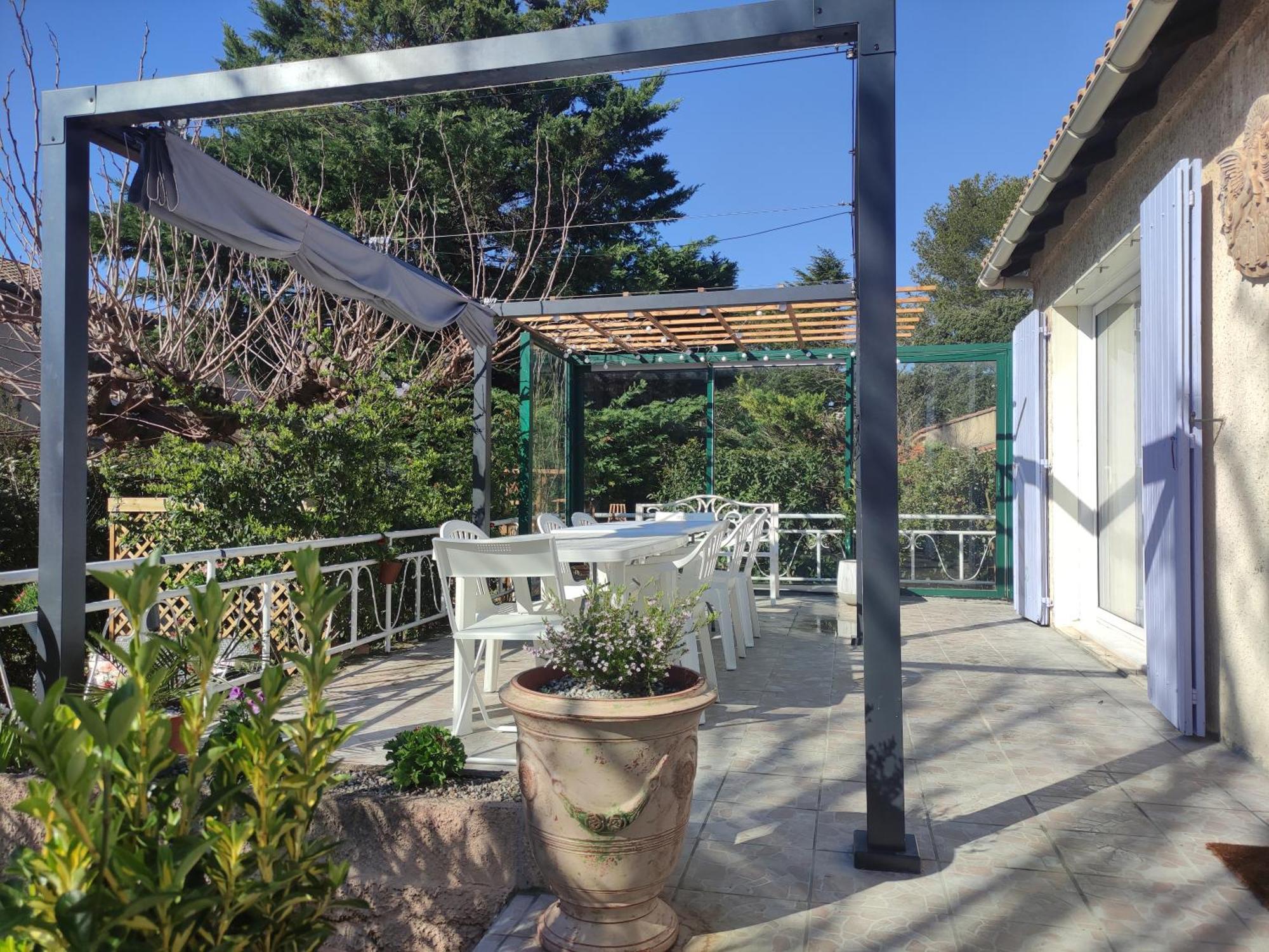 Le Jardin Des Rocailles - Villa 4 Chambres Climatisee Avec Piscine A Deux Pas D'Avignon Вильнёв-ле-Авиньон Экстерьер фото